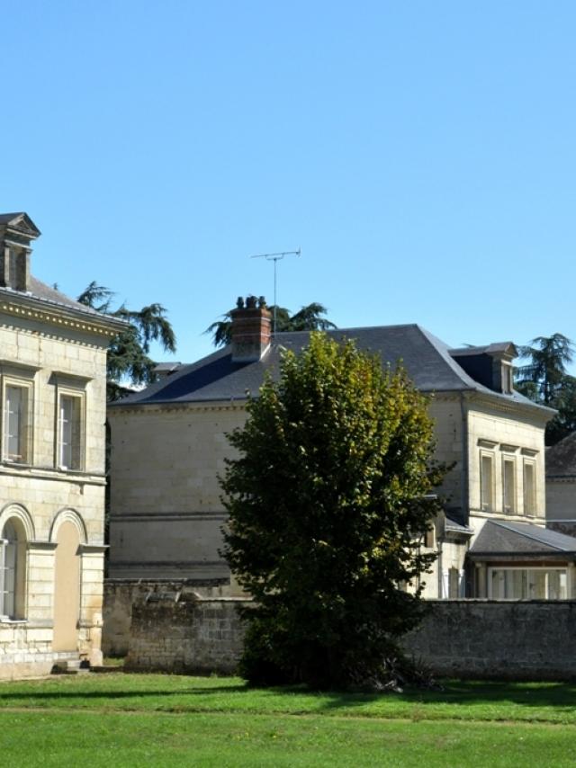 hotel-saumur-piscine.jpg