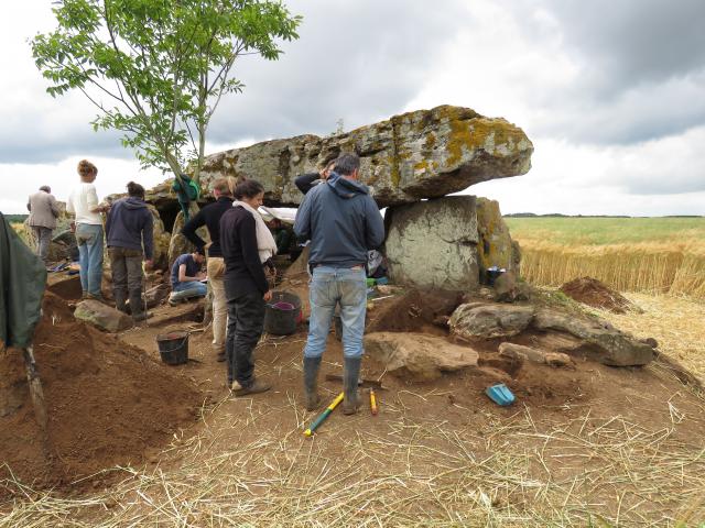 Dolmen Saint Laon (38)