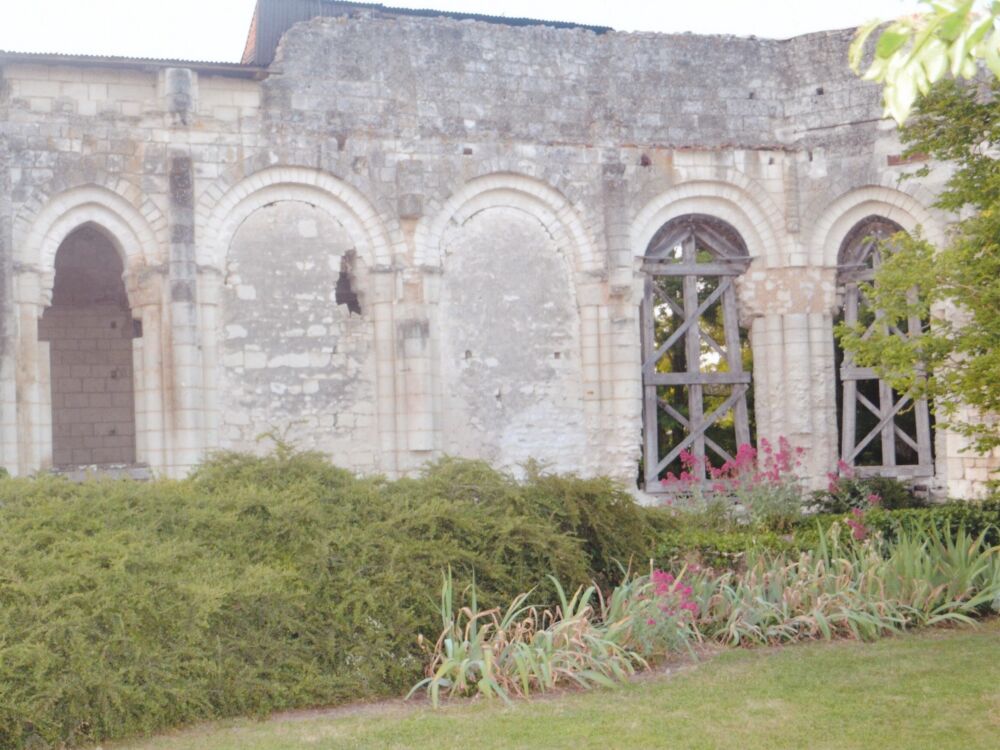 02-Le Prieuré Saint-Jean